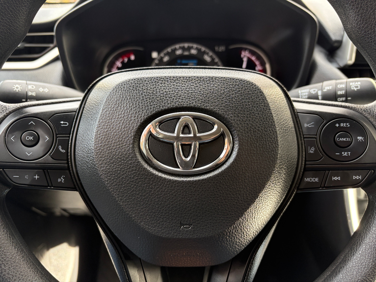 Thumbnail: 2025 Toyota RAV4 - 5