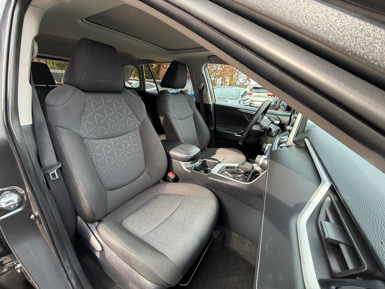 Thumbnail: 2025 Toyota RAV4 - 2