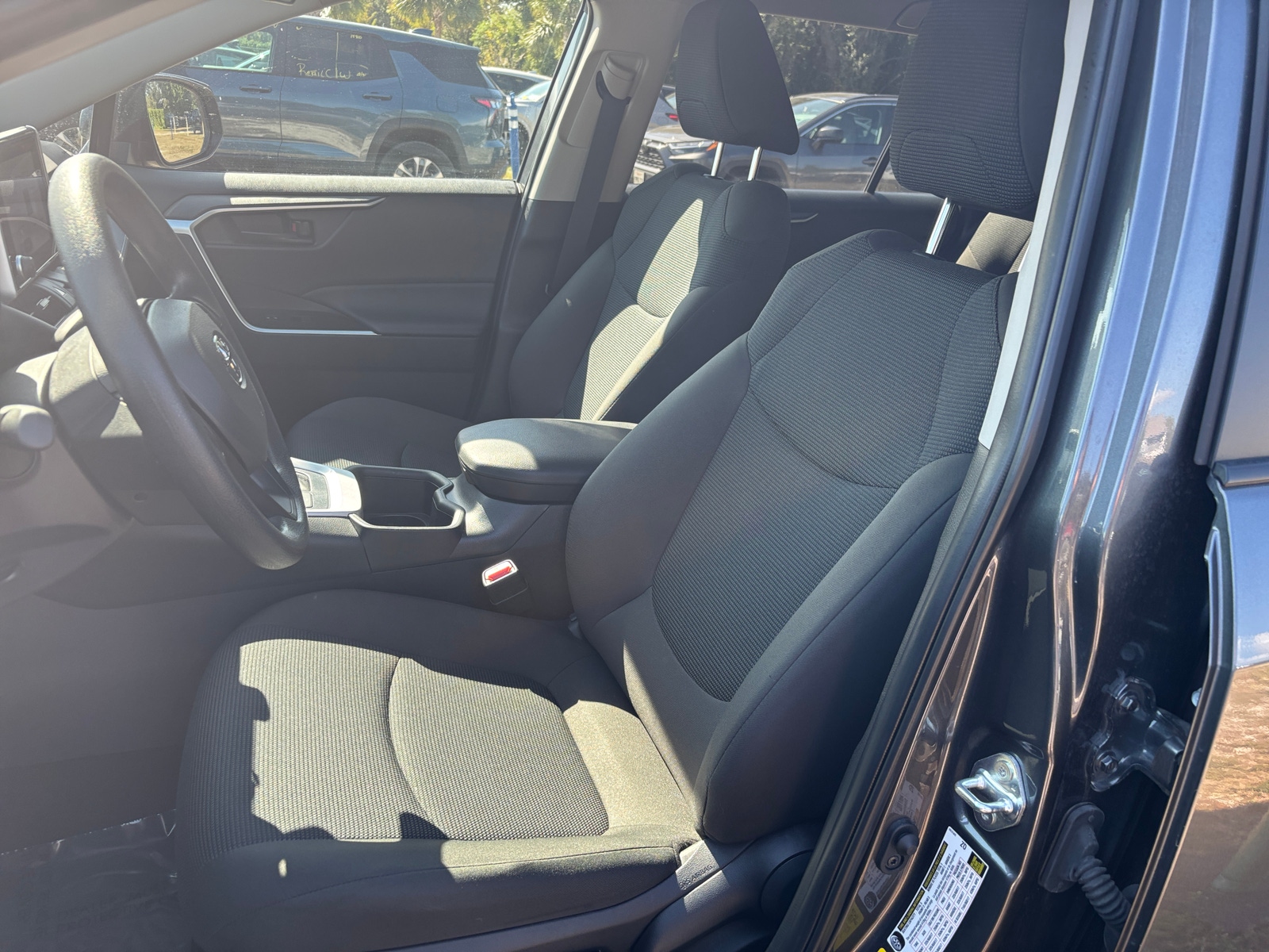 Thumbnail: 2025 Toyota RAV4 - 2