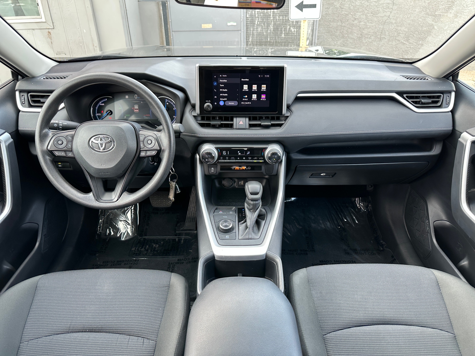 Thumbnail: 2025 Toyota RAV4 - 3