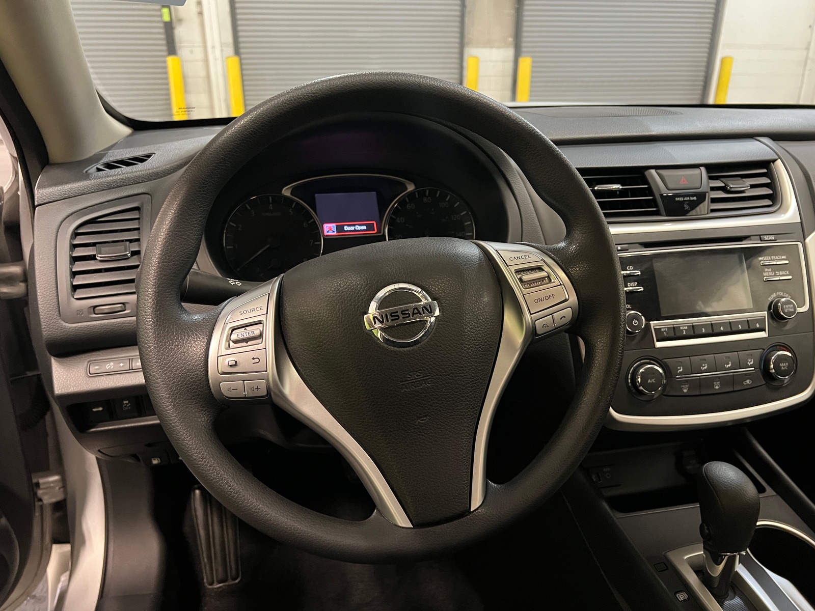 Thumbnail: 2018 Nissan Altima - 5