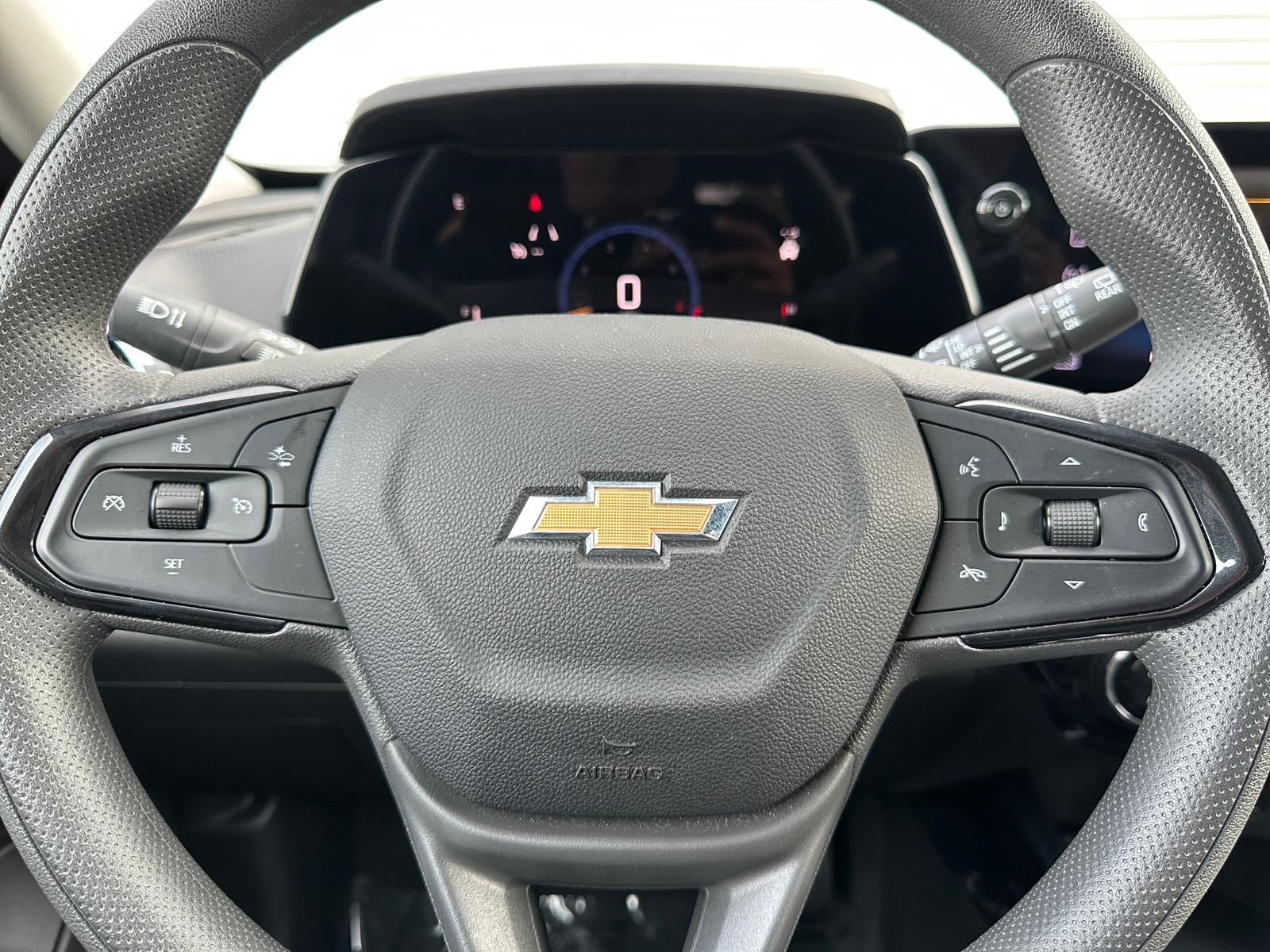 Thumbnail: 2025 Chevrolet Trax - 5