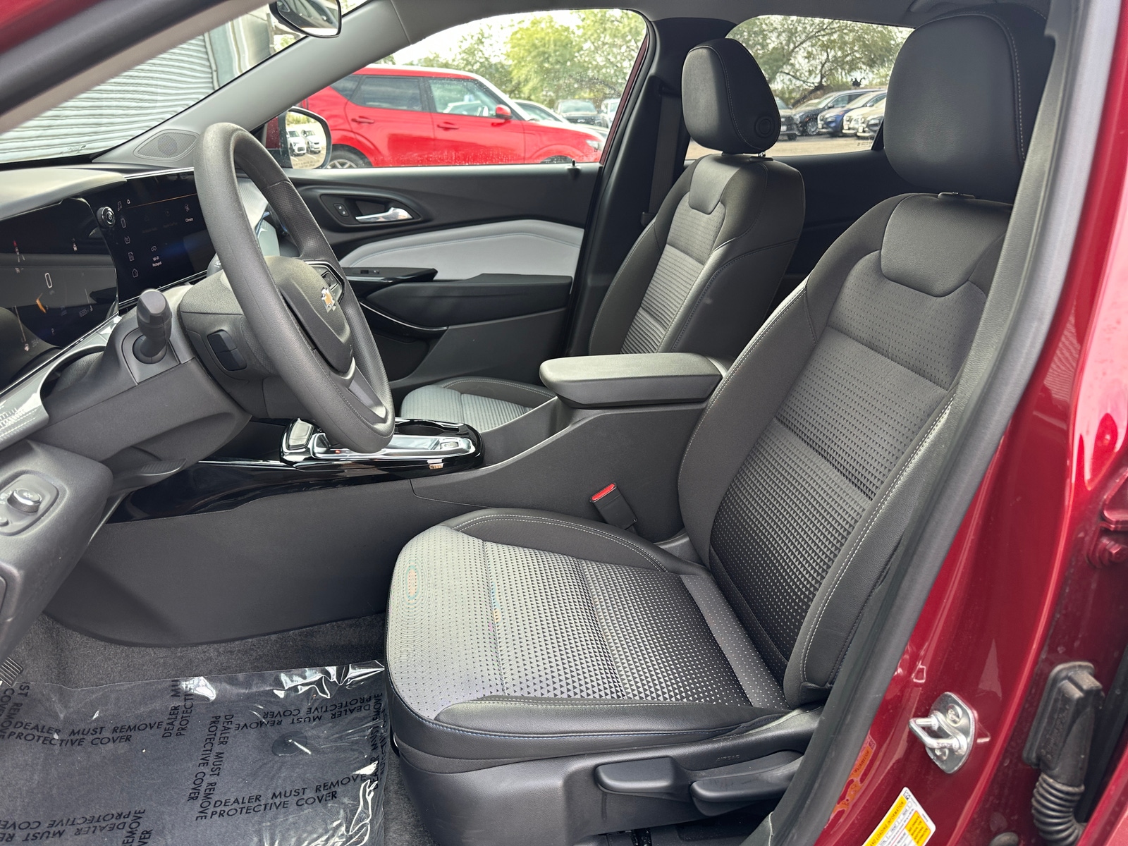 Thumbnail: 2025 Chevrolet Trax - 2