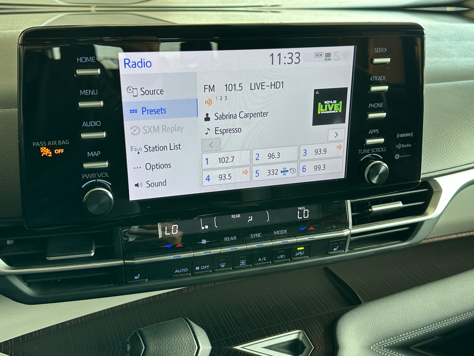 Thumbnail: 2024 Toyota Sienna - 3