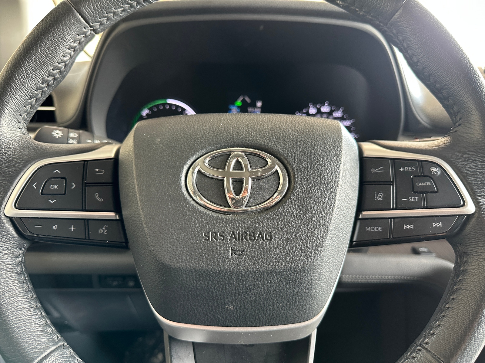 Thumbnail: 2024 Toyota Sienna - 4