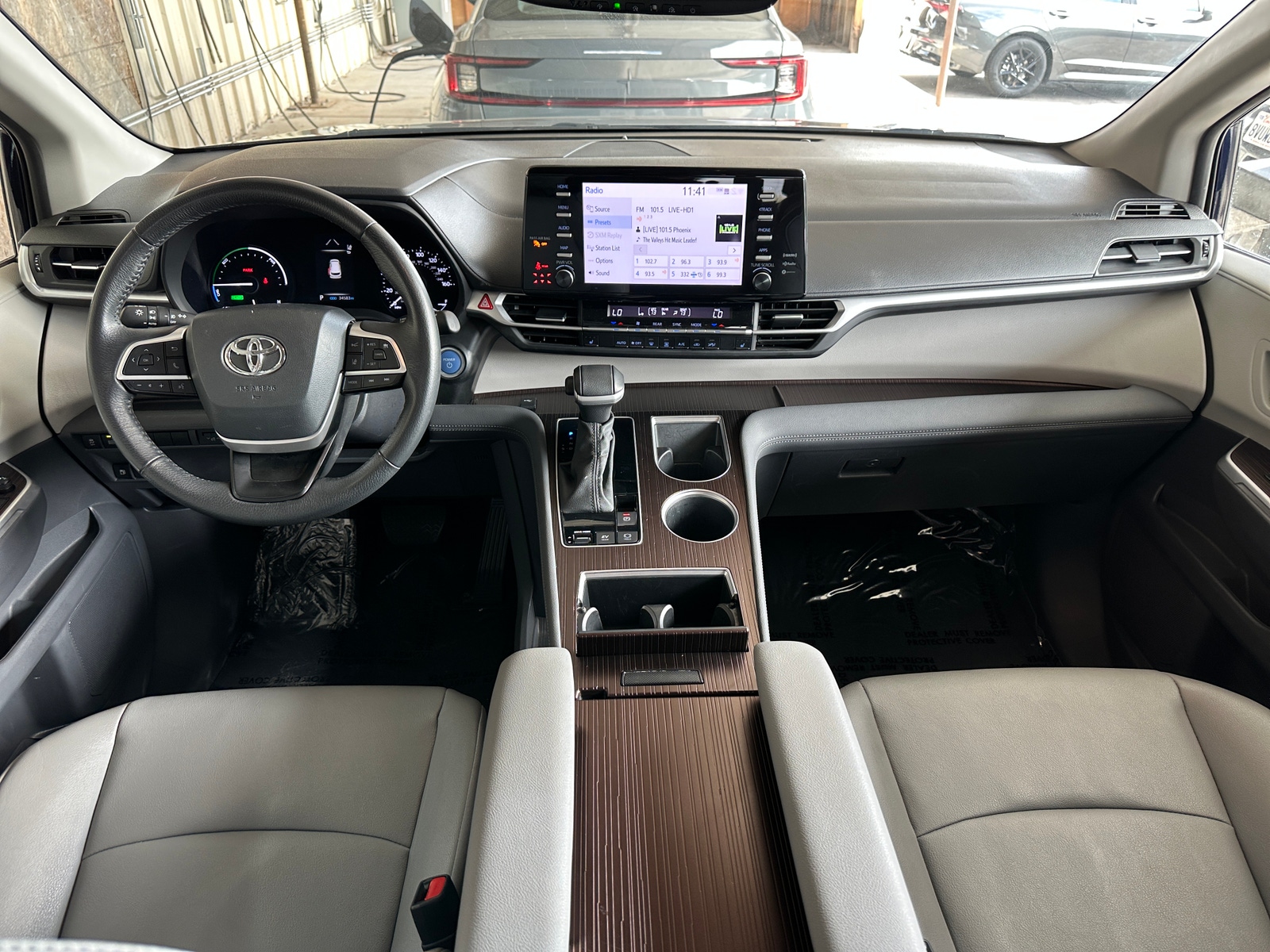 Thumbnail: 2024 Toyota Sienna - 2