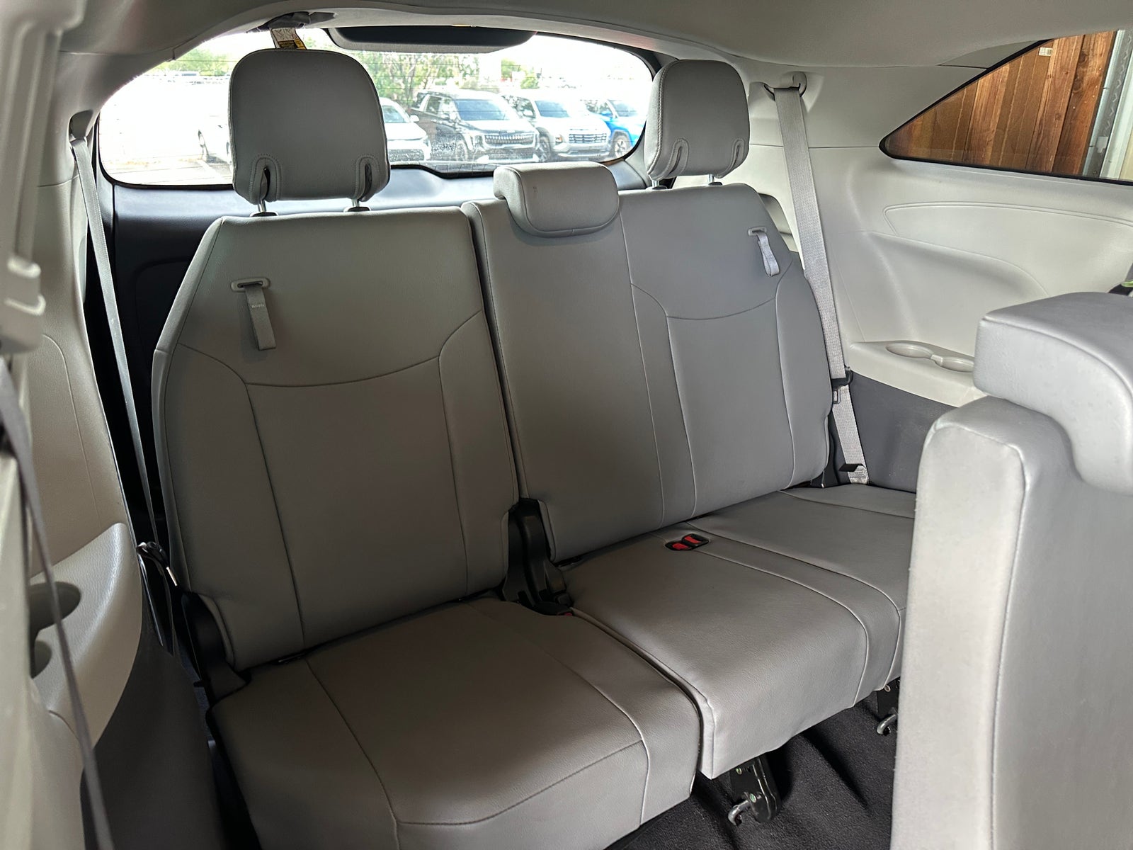 Thumbnail: 2024 Toyota Sienna - 5