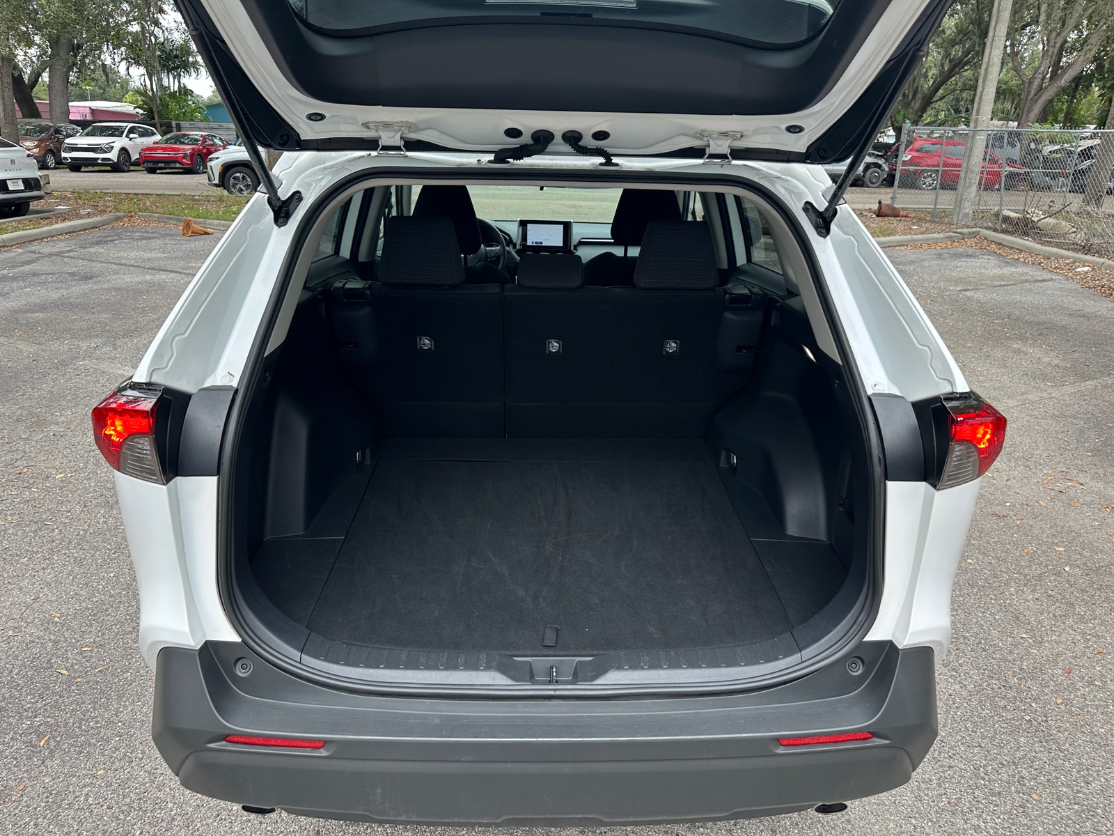 Thumbnail: 2025 Toyota RAV4 - 4