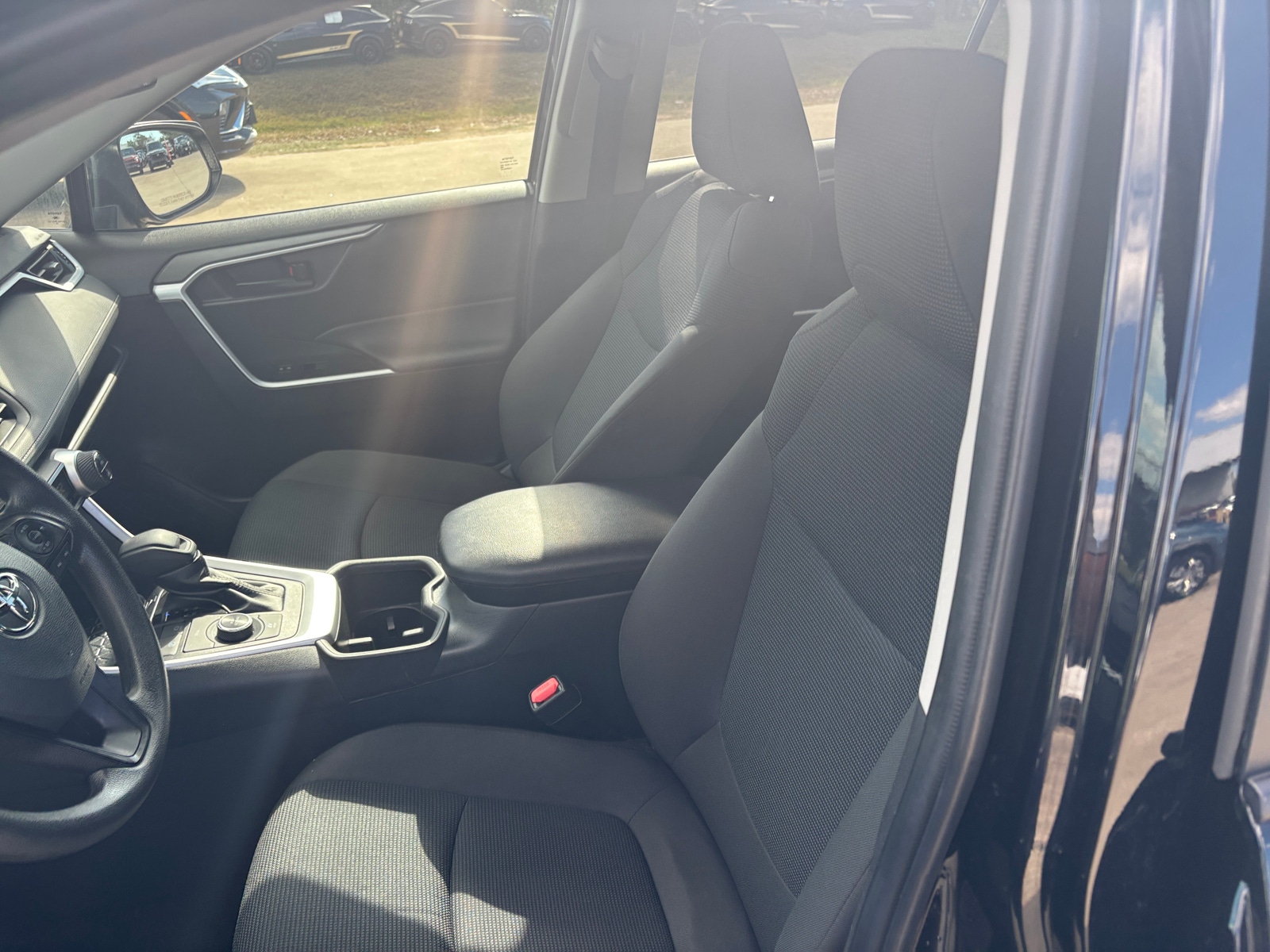 Thumbnail: 2025 Toyota RAV4 - 2