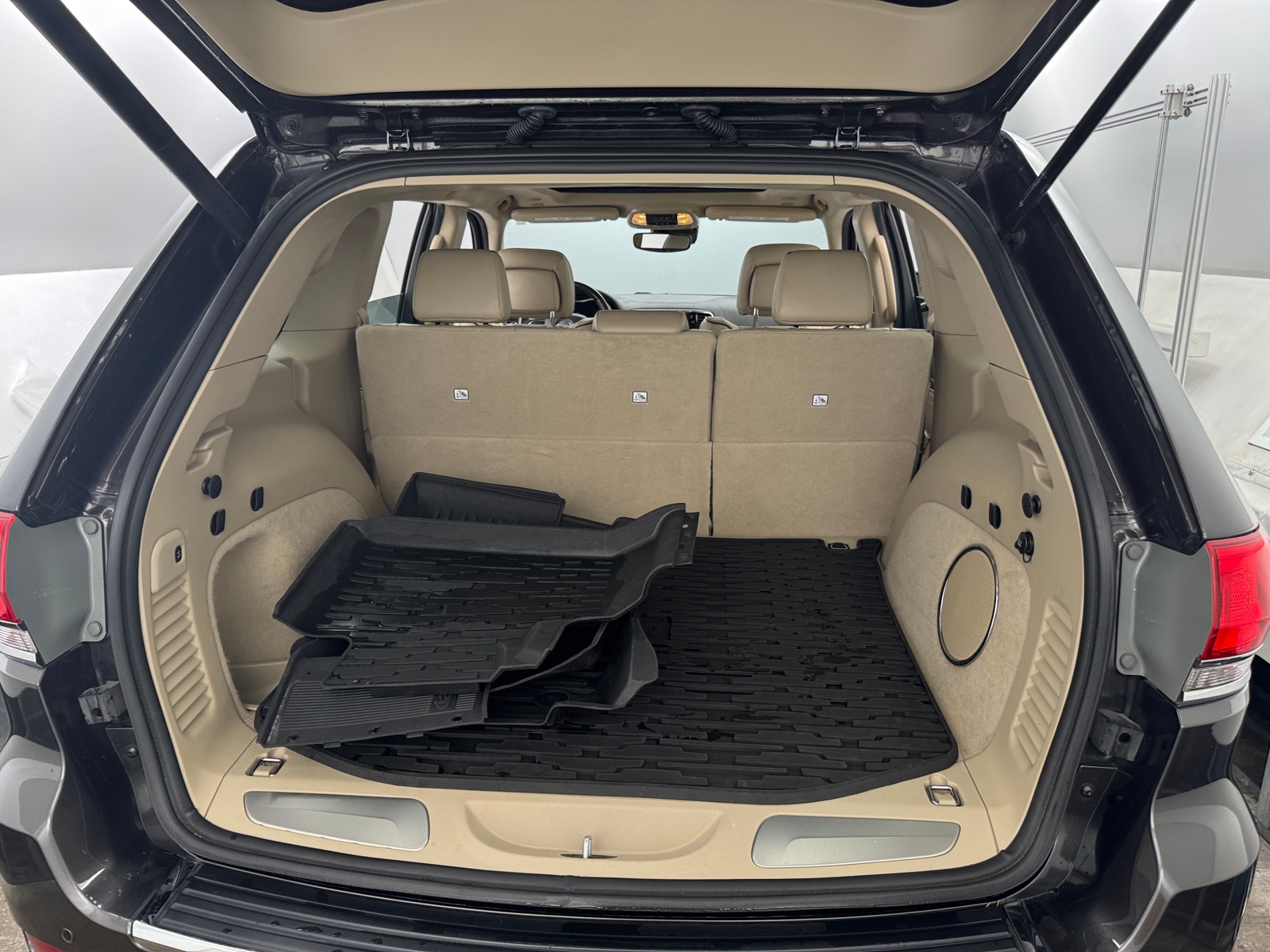 Thumbnail: 2021 Jeep Grand Cherokee - 6