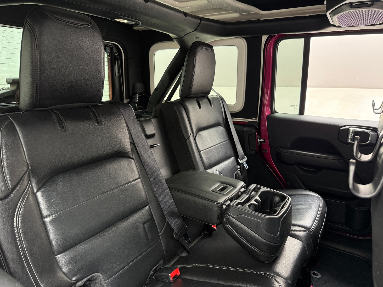 Thumbnail: 2022 Jeep Wrangler - 5