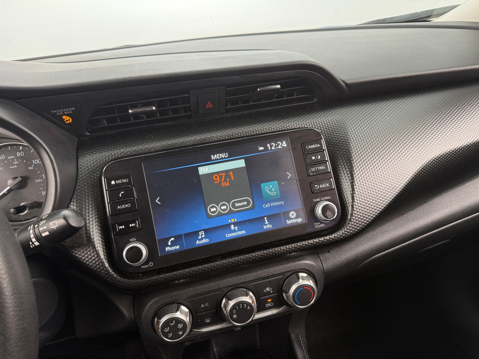 Thumbnail: 2024 Nissan Kicks - 4