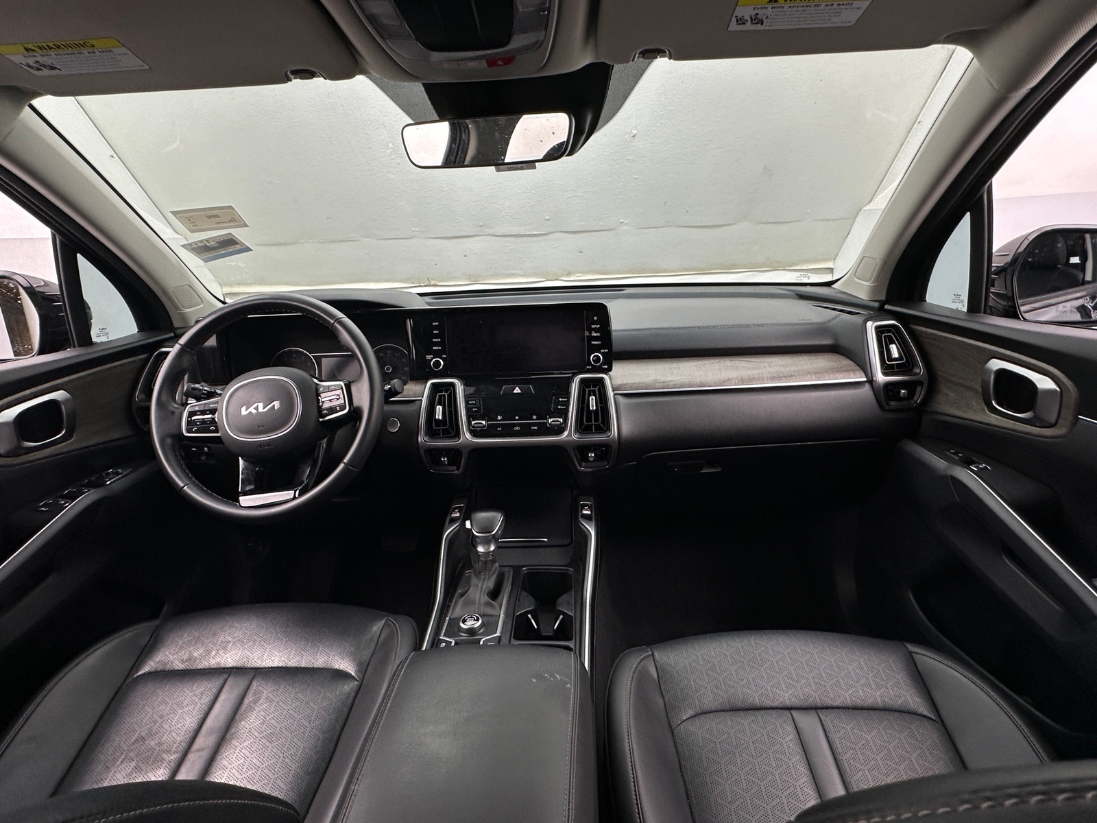 Thumbnail: 2023 Kia Sorento - 2