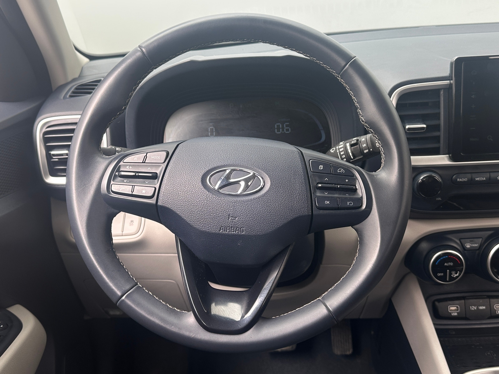 Thumbnail: 2025 Hyundai Venue - 5