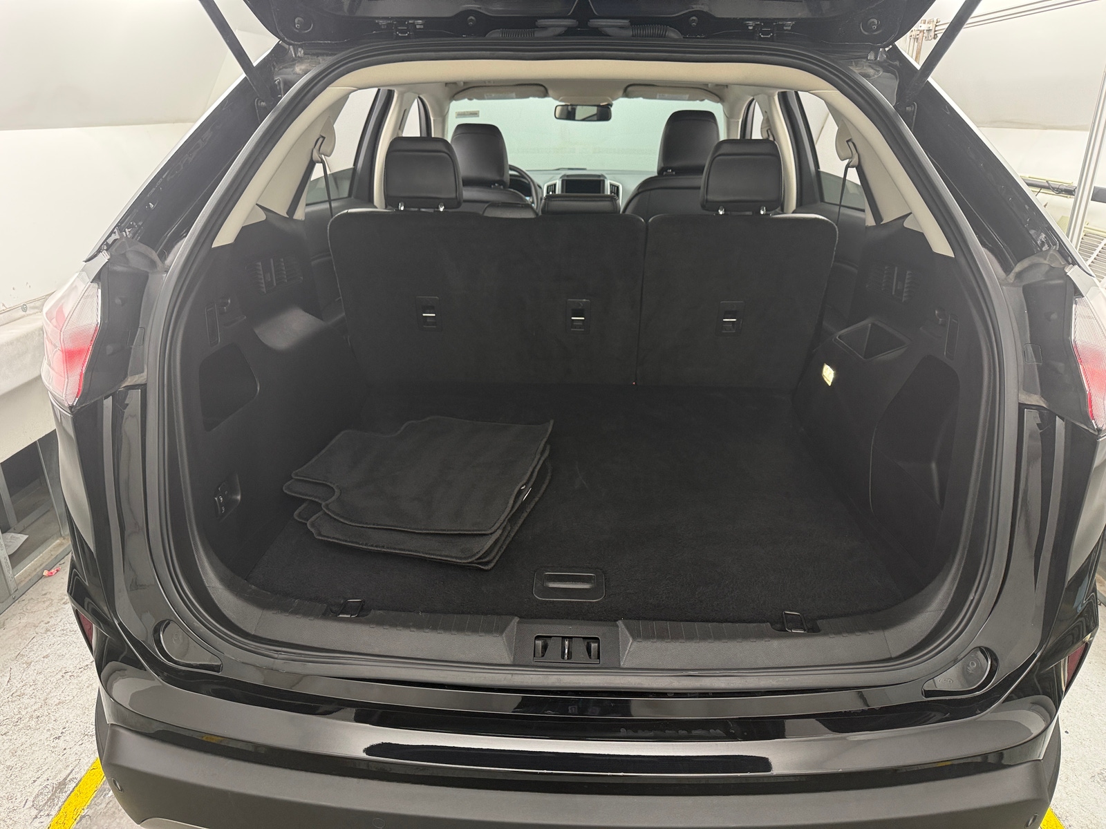 Thumbnail: 2024 Ford Edge - 6