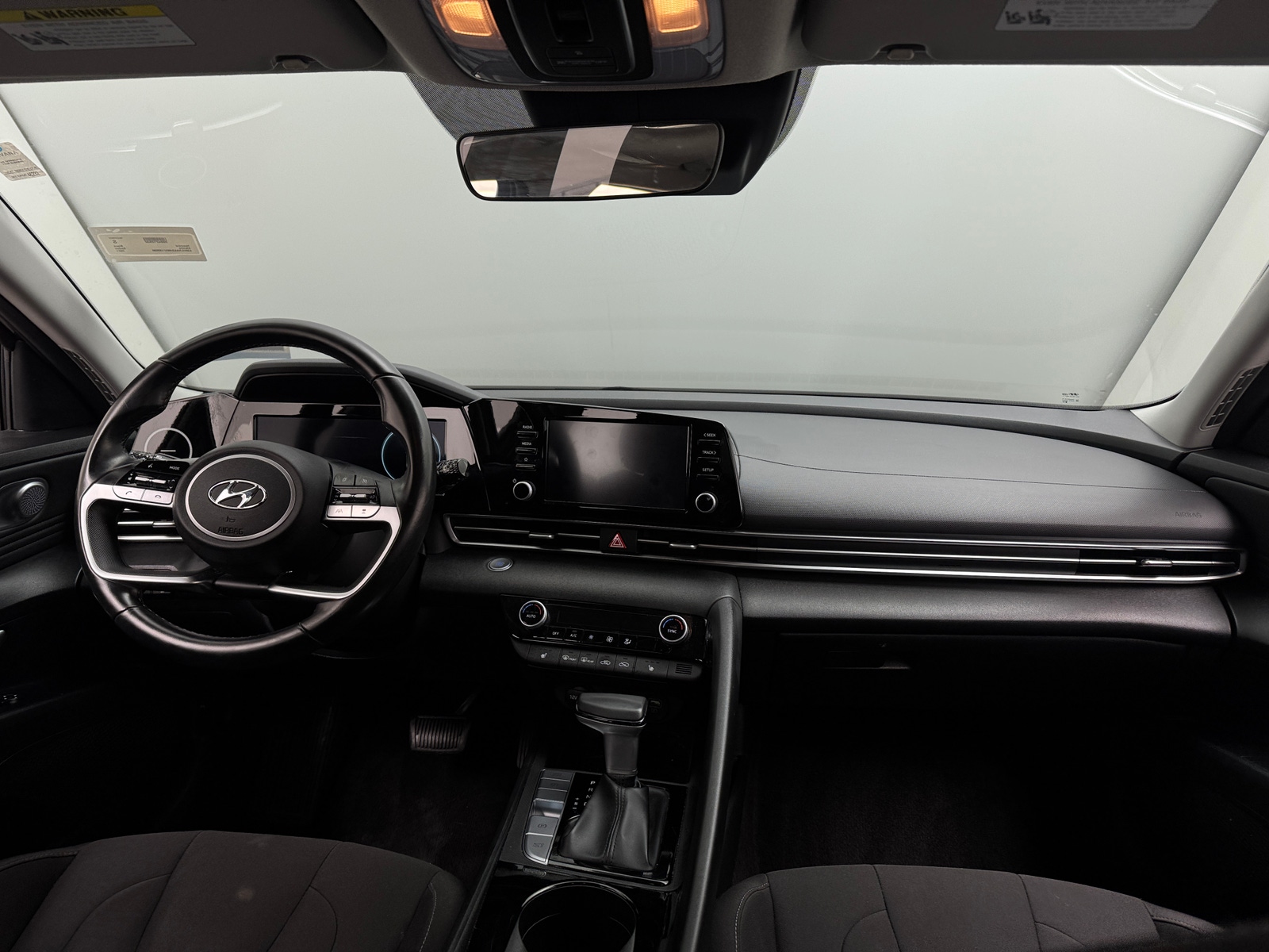 Thumbnail: 2021 Hyundai Elantra - 3