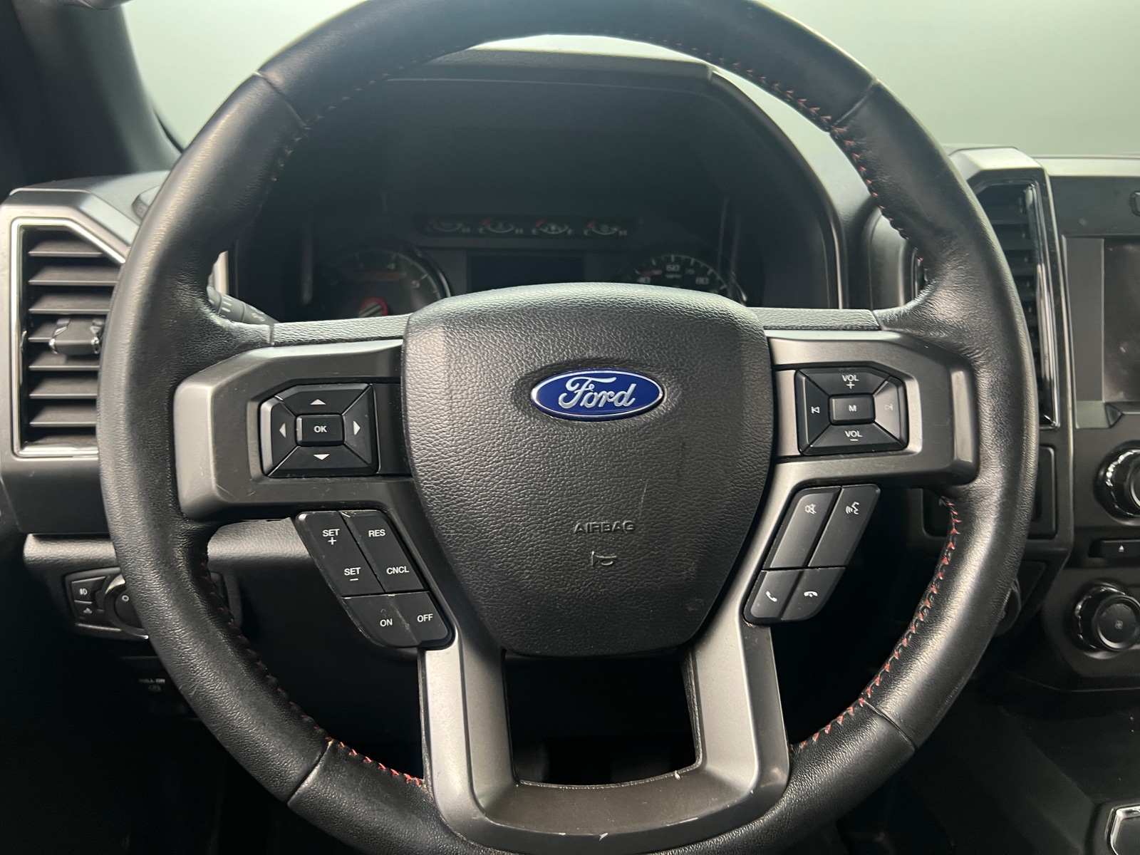 Thumbnail: 2018 Ford Econoline - 5