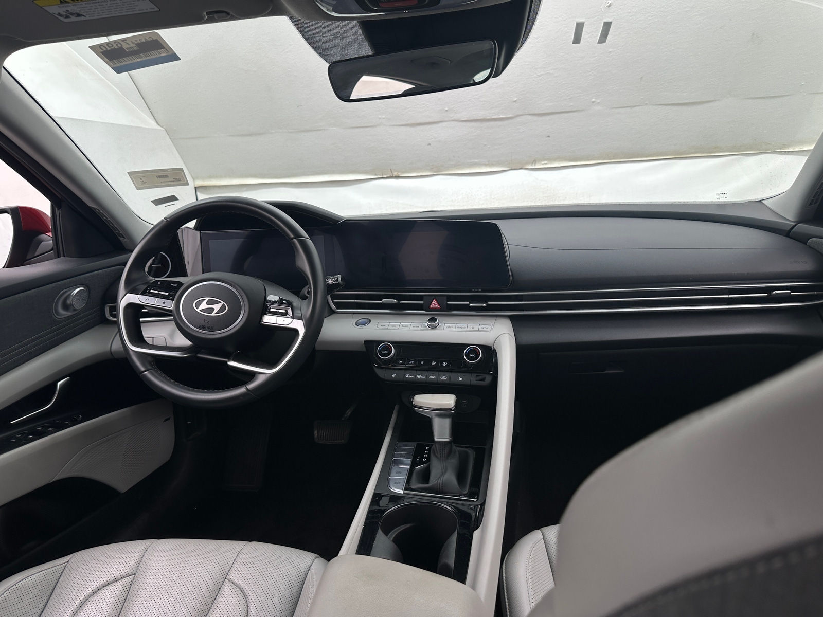 Thumbnail: 2024 Hyundai Elantra - 3