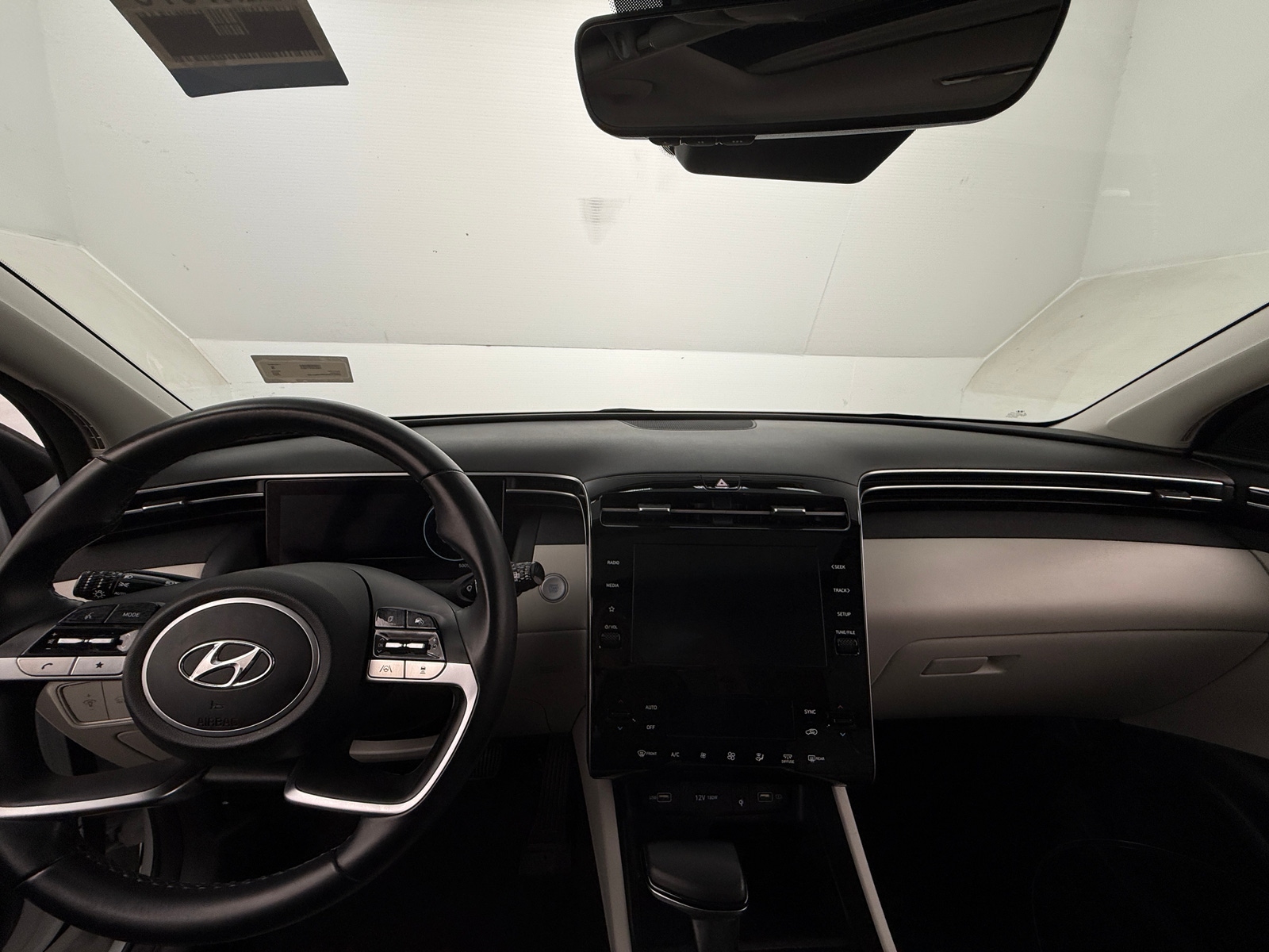 Thumbnail: 2022 Hyundai Tucson - 3