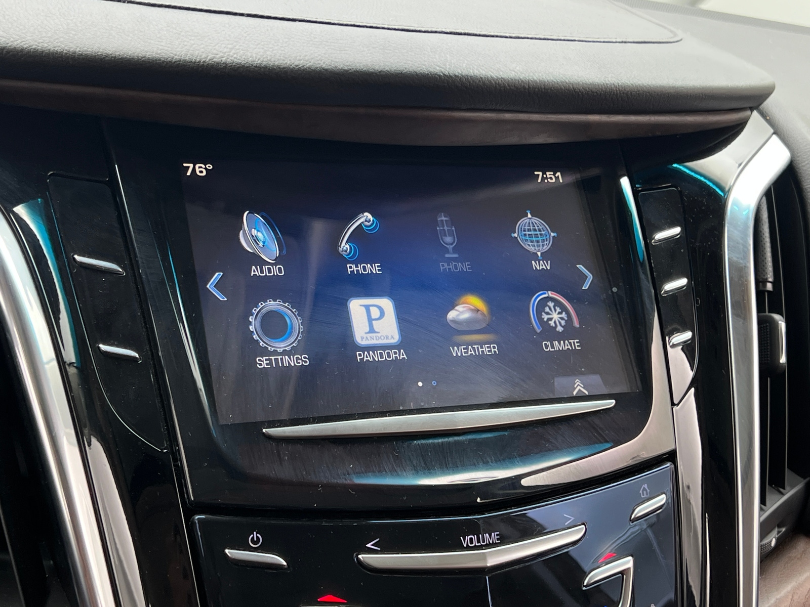 Thumbnail: 2015 Cadillac Escalade - 3