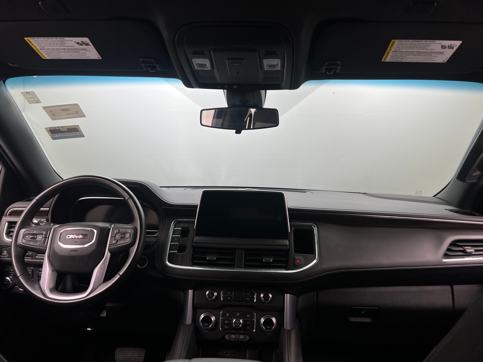 Thumbnail: 2022 GMC Yukon - 3