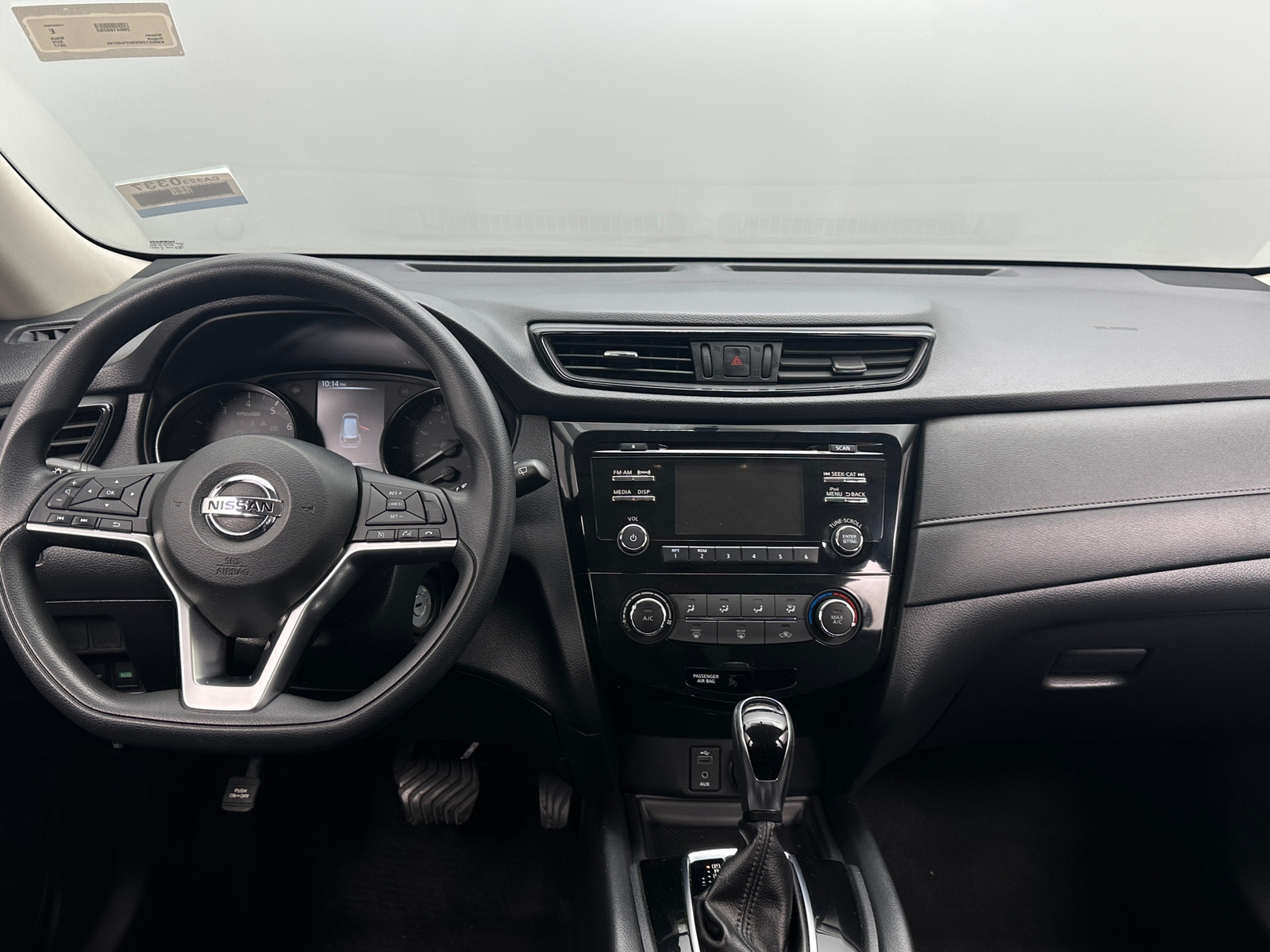 Thumbnail: 2017 Nissan Rogue - 3