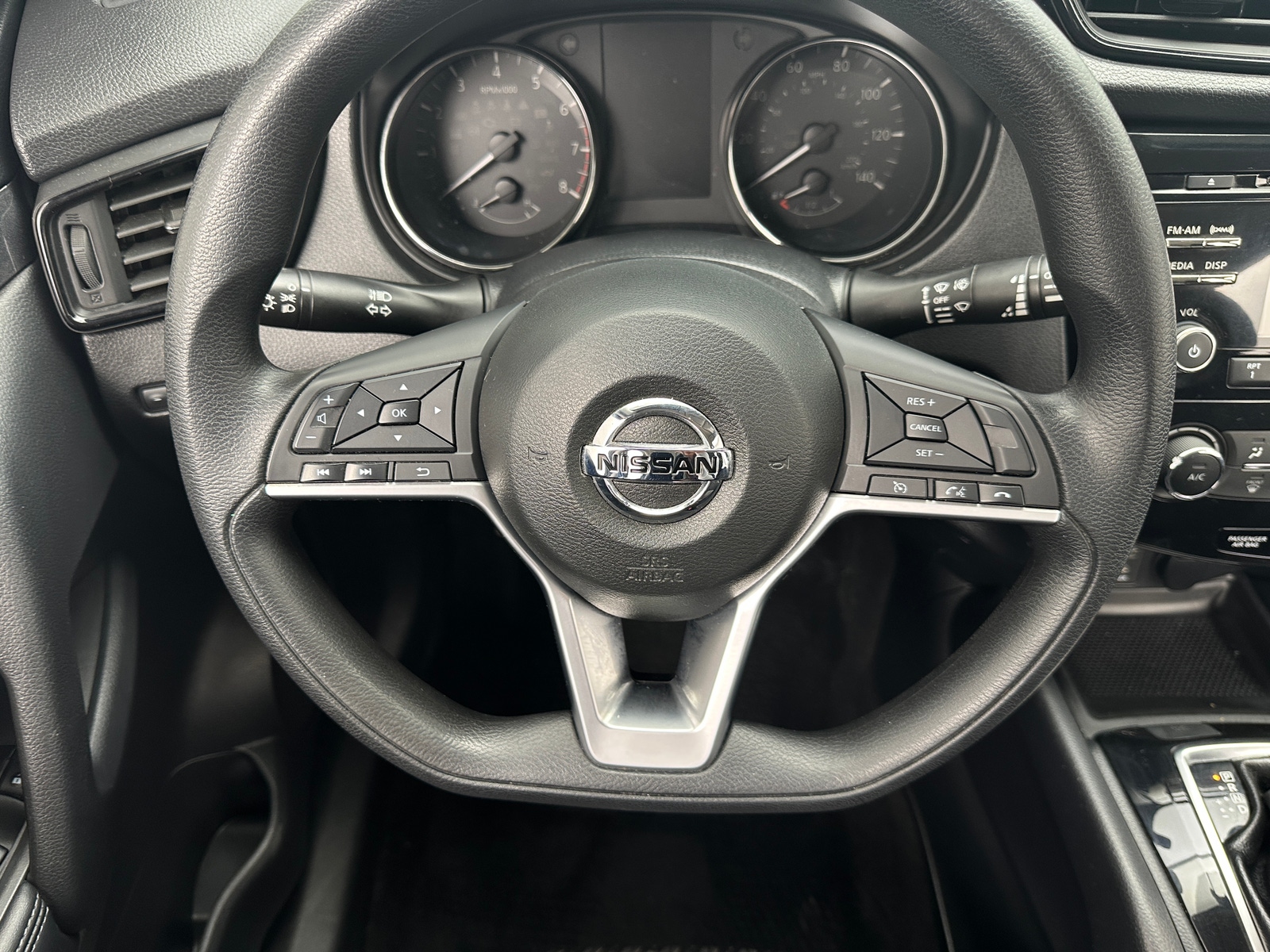 Thumbnail: 2017 Nissan Rogue - 5