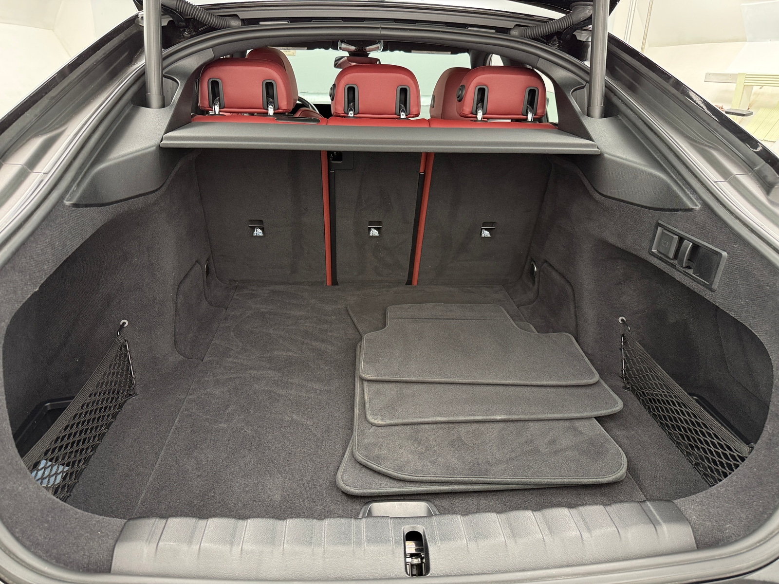 Thumbnail: 2023 BMW i4 - 6