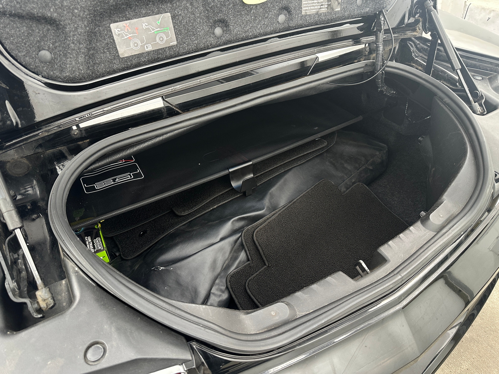 Thumbnail: 2011 Chevrolet Camaro - 6