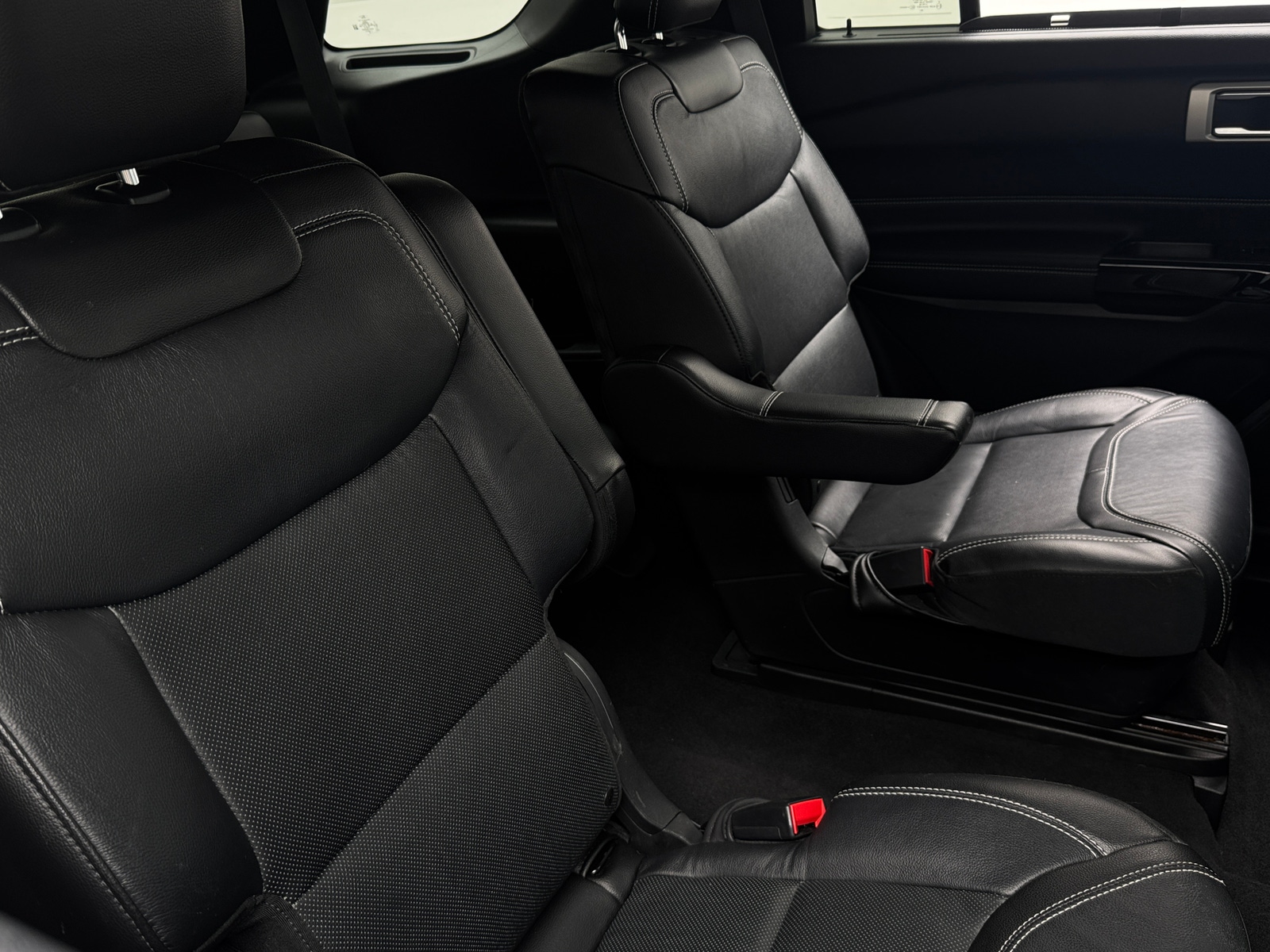 Thumbnail: 2023 Ford Explorer - 5