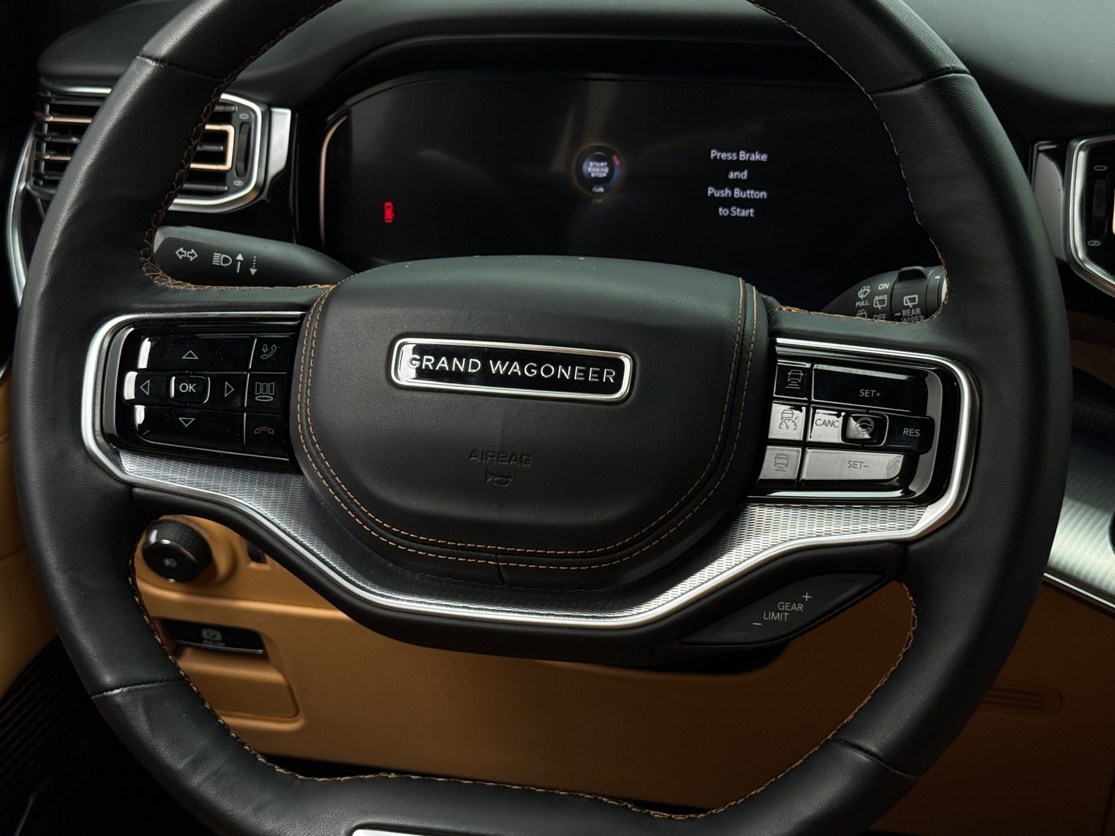 Thumbnail: 2023 Jeep Grand Wagoneer - 4