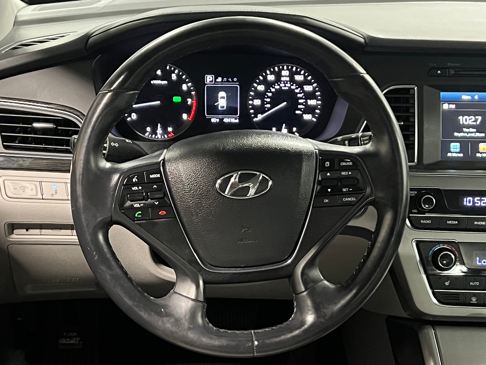 Thumbnail: 2017 Hyundai Sonata - 4