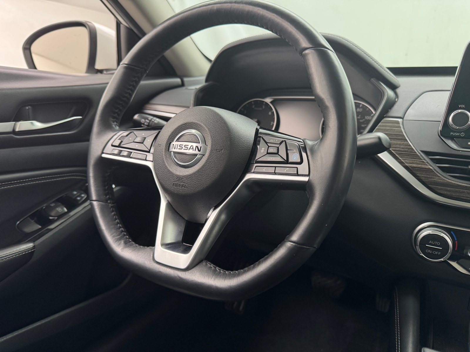 Thumbnail: 2020 Nissan Altima - 4