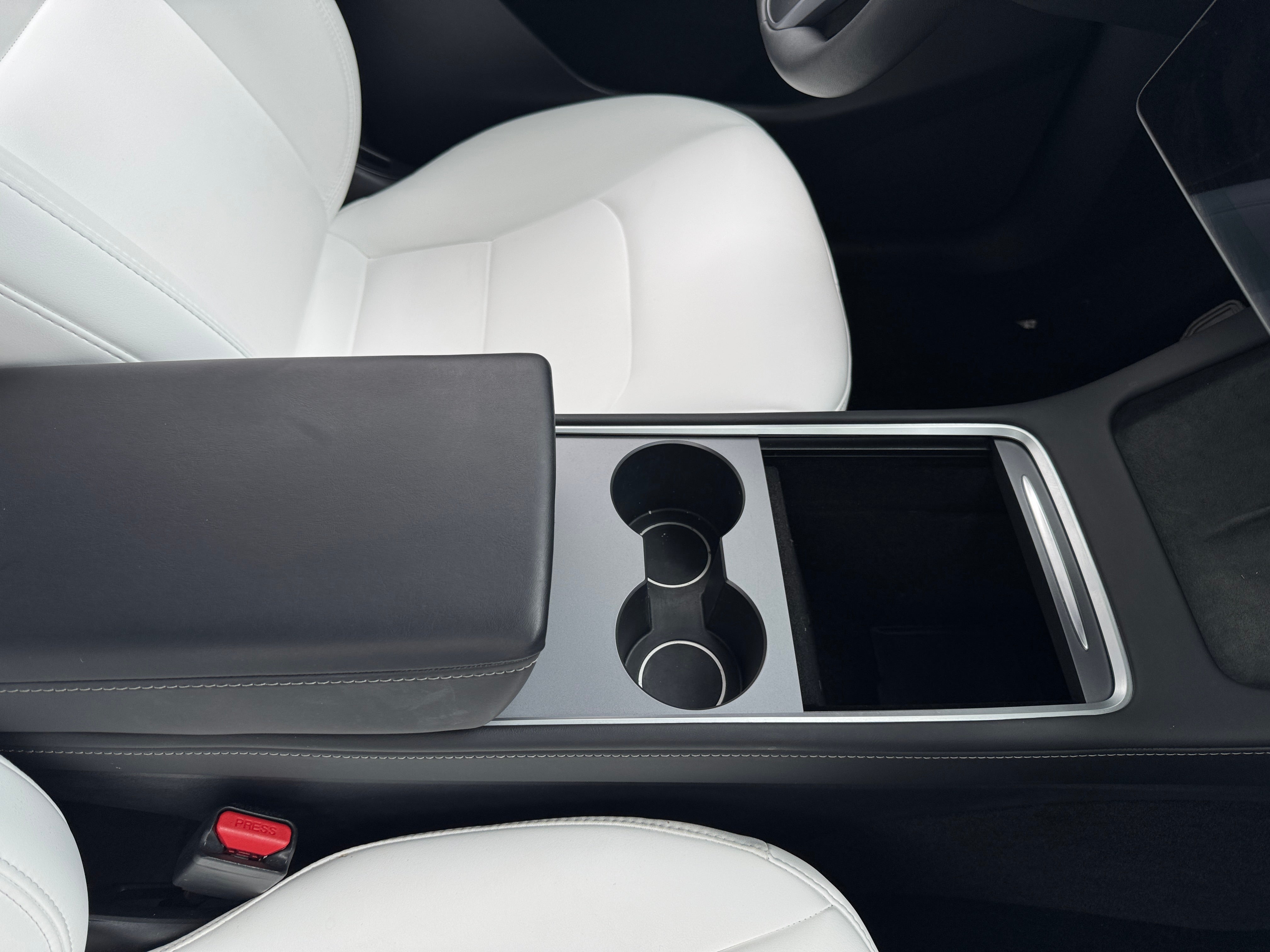 Used 2023 Tesla Model Y Long Range with VIN 7SAYGAEE2PF854754 for sale in Oak Creek, WI