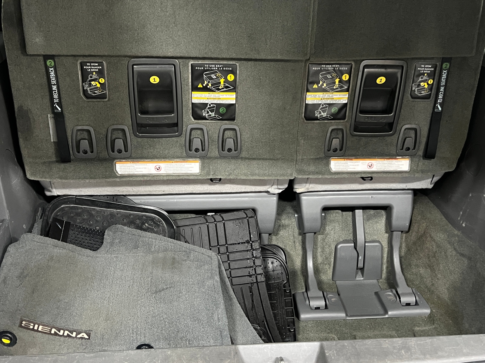 Thumbnail: 2015 Toyota Sienna - 6