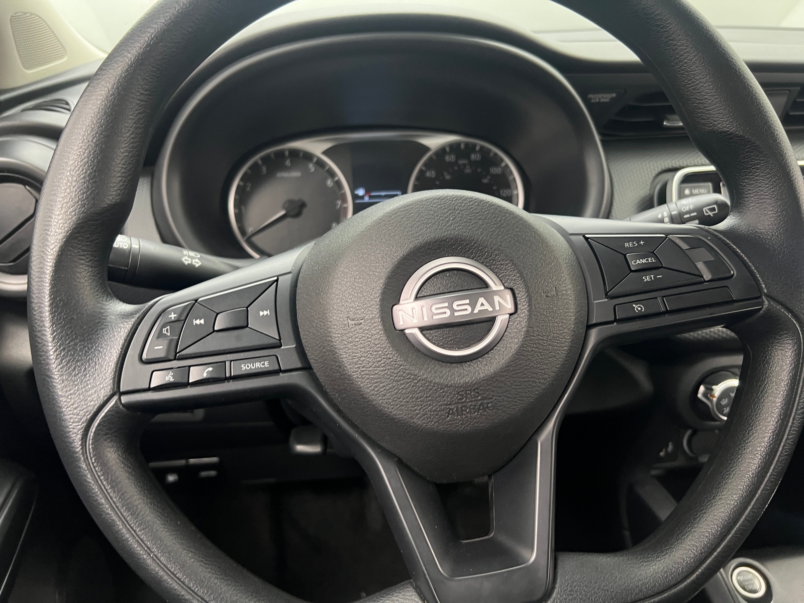 Thumbnail: 2024 Nissan Kicks - 5