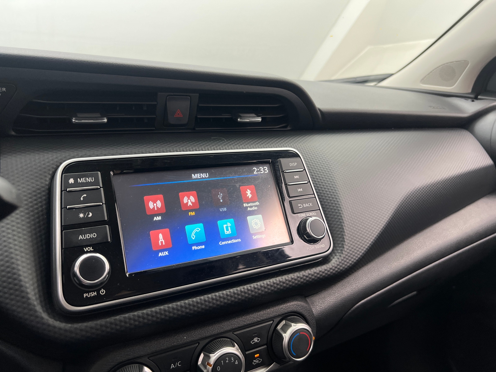 Thumbnail: 2024 Nissan Kicks - 4