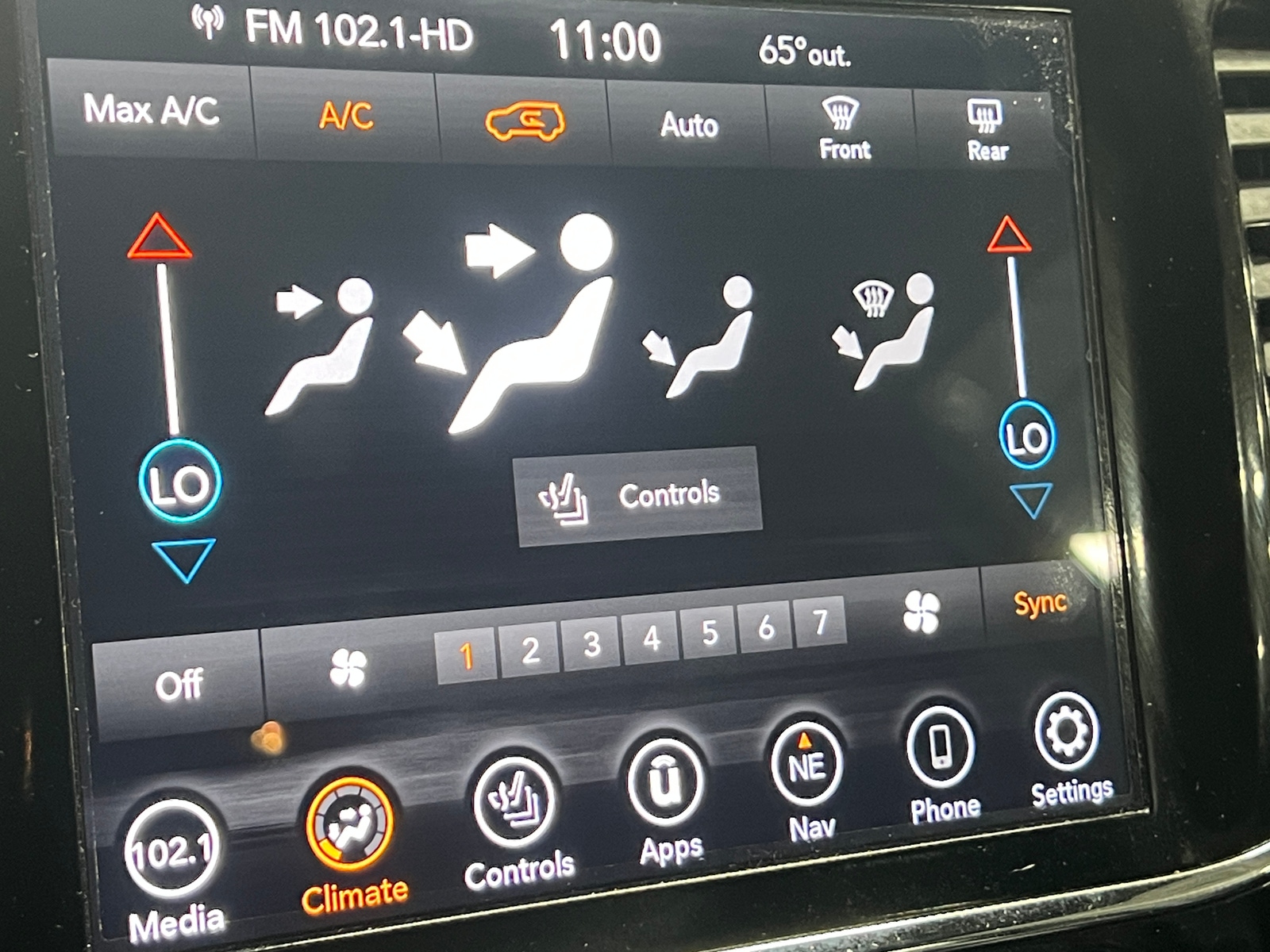 Thumbnail: 2020 Jeep Grand Cherokee - 3