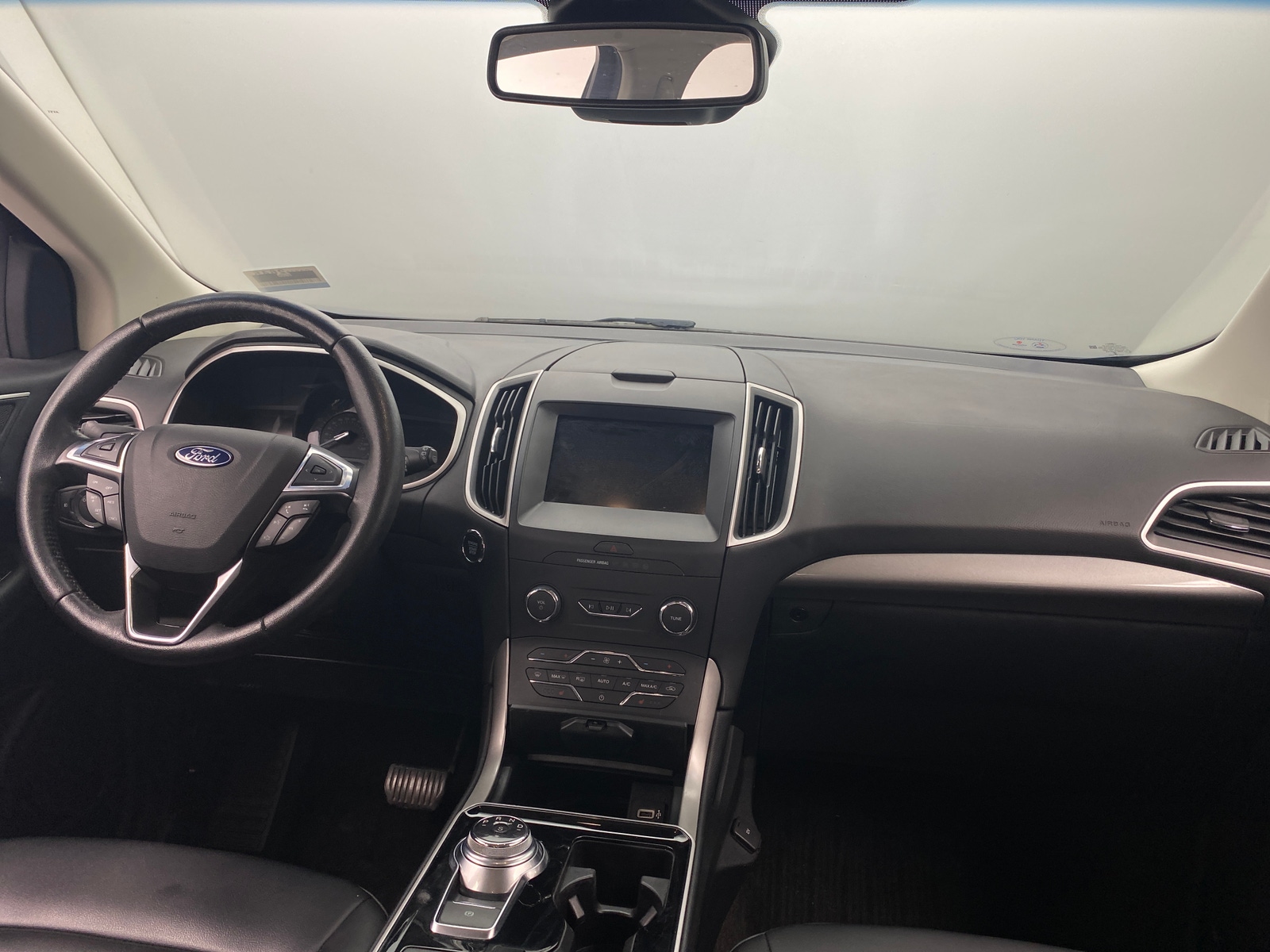 Thumbnail: 2019 Ford Edge - 3