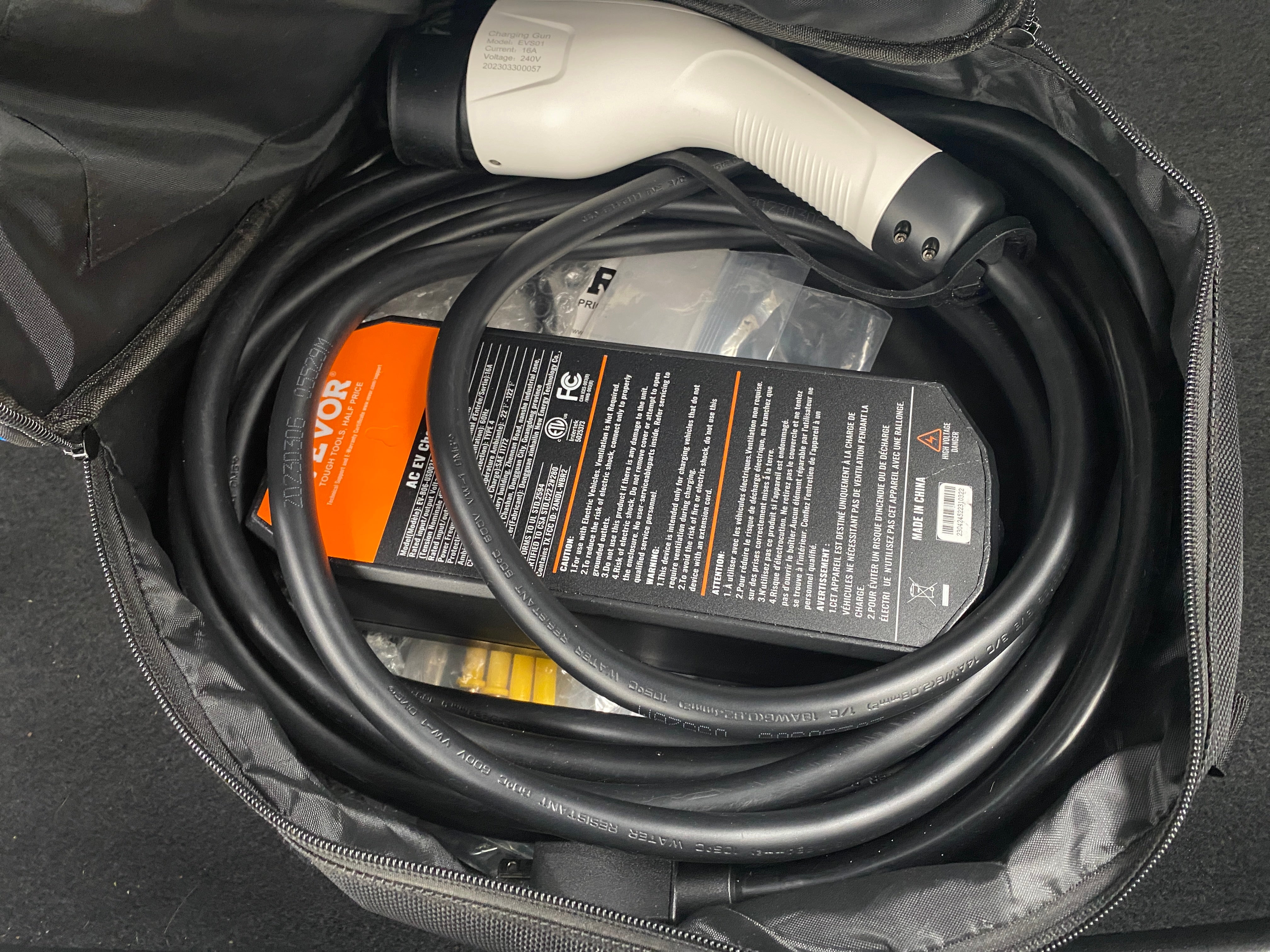 Used 2023 Volkswagen ID.4 PRO S with VIN 1V2GNPE88PC002271 for sale in Oak Creek, WI