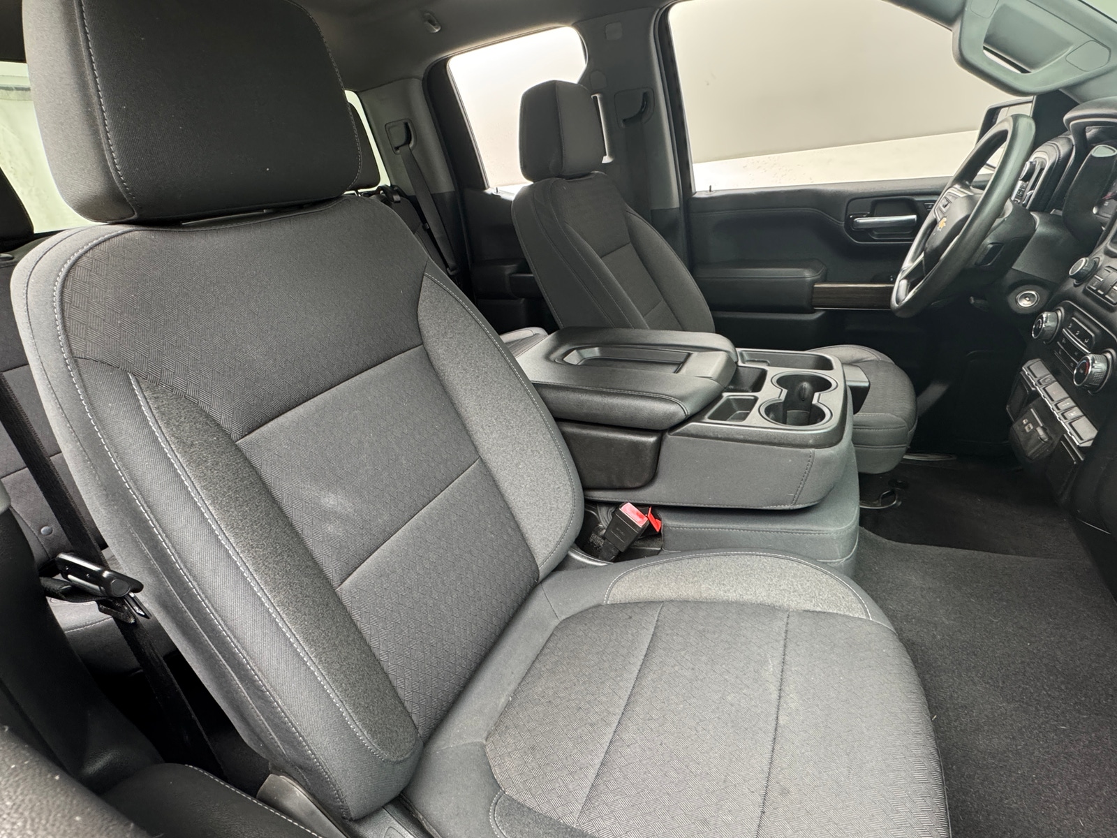 Thumbnail: 2020 Chevrolet Silverado 1500 - 2