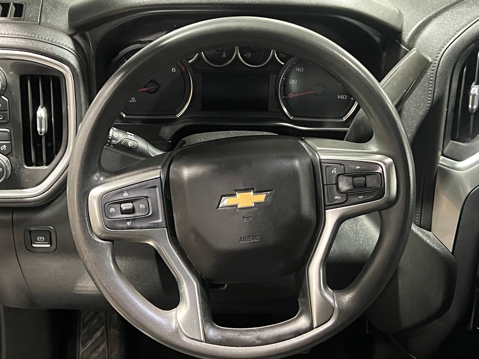 Thumbnail: 2020 Chevrolet Silverado 1500 - 5