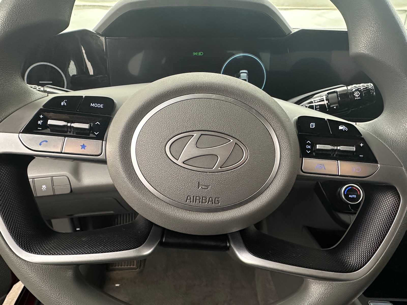 Thumbnail: 2024 Hyundai Elantra - 5