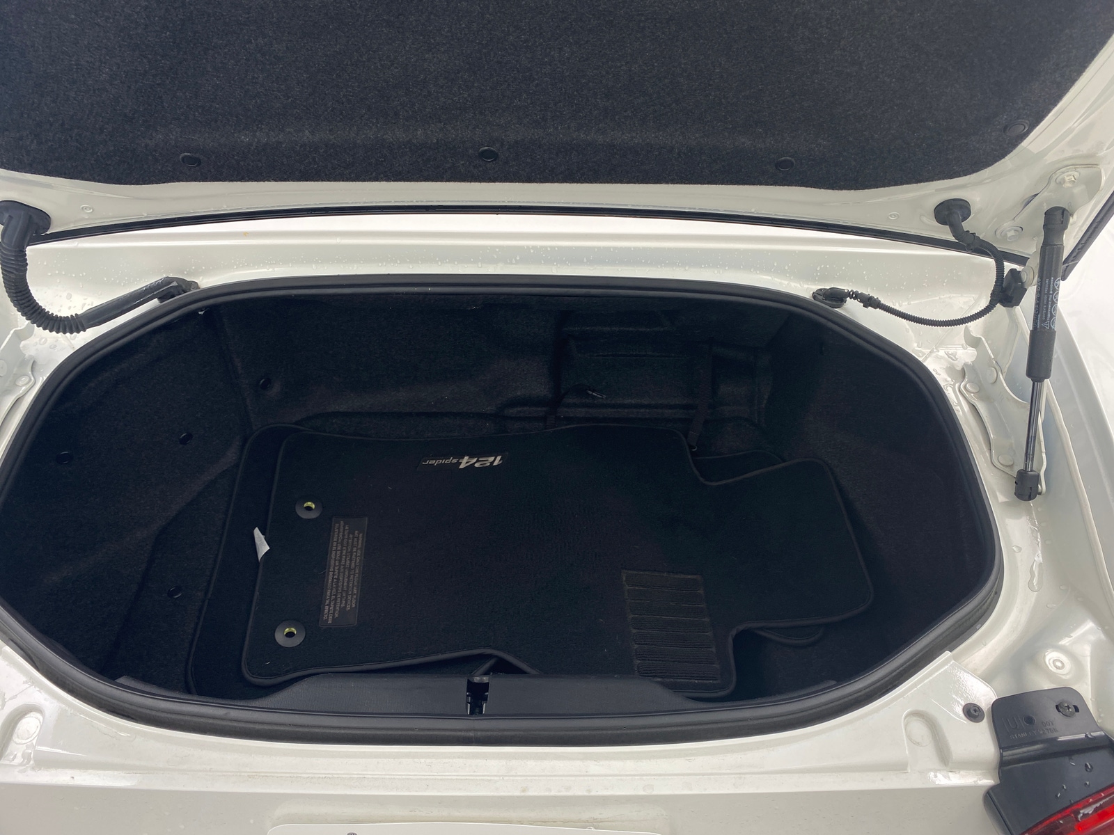 Thumbnail: 2018 Fiat 124 Spider - 5