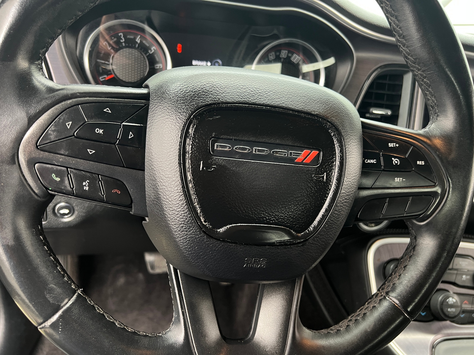 Thumbnail: 2018 Dodge Challenger - 4