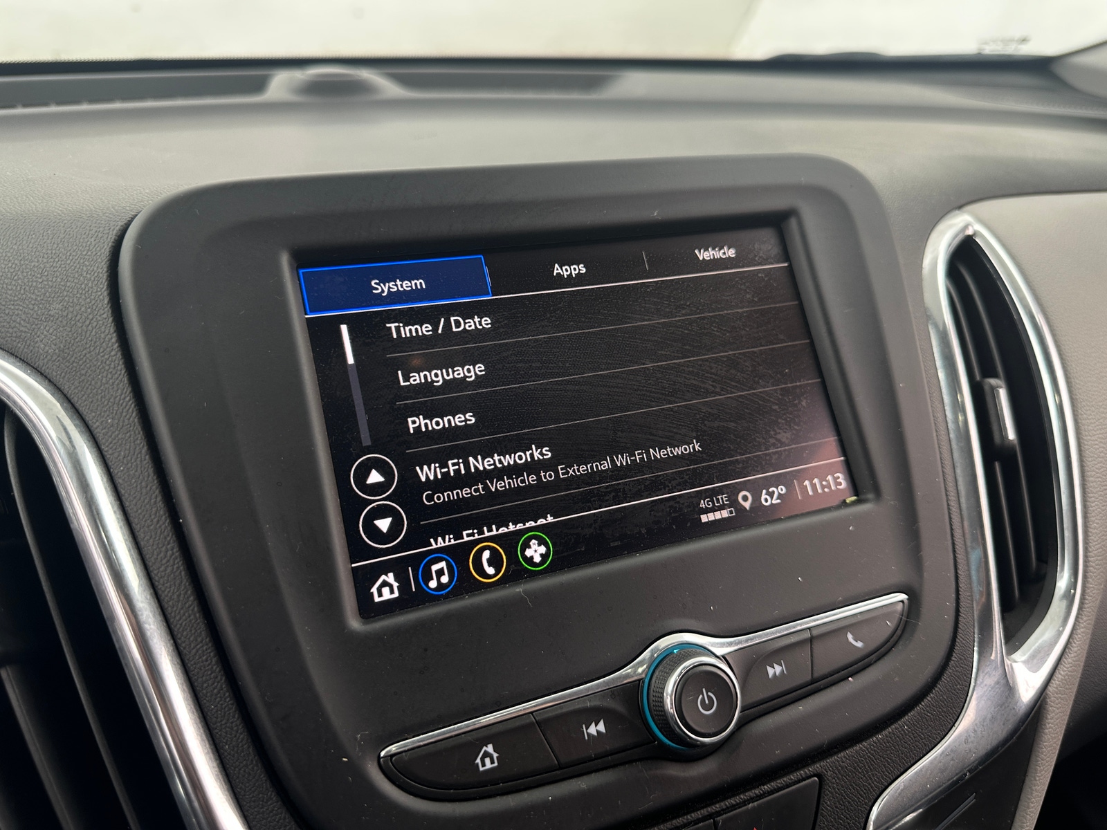 Thumbnail: 2023 Chevrolet Equinox - 4