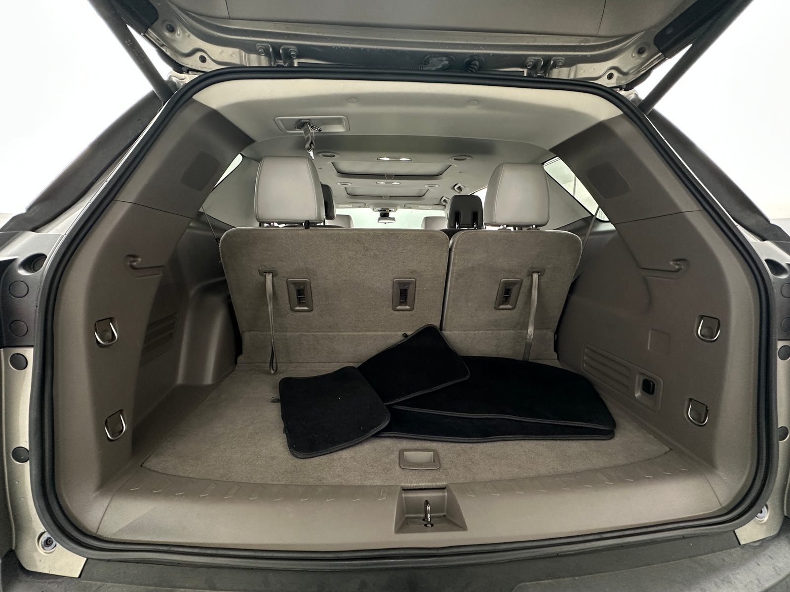 Thumbnail: 2018 Chevrolet Traverse - 6