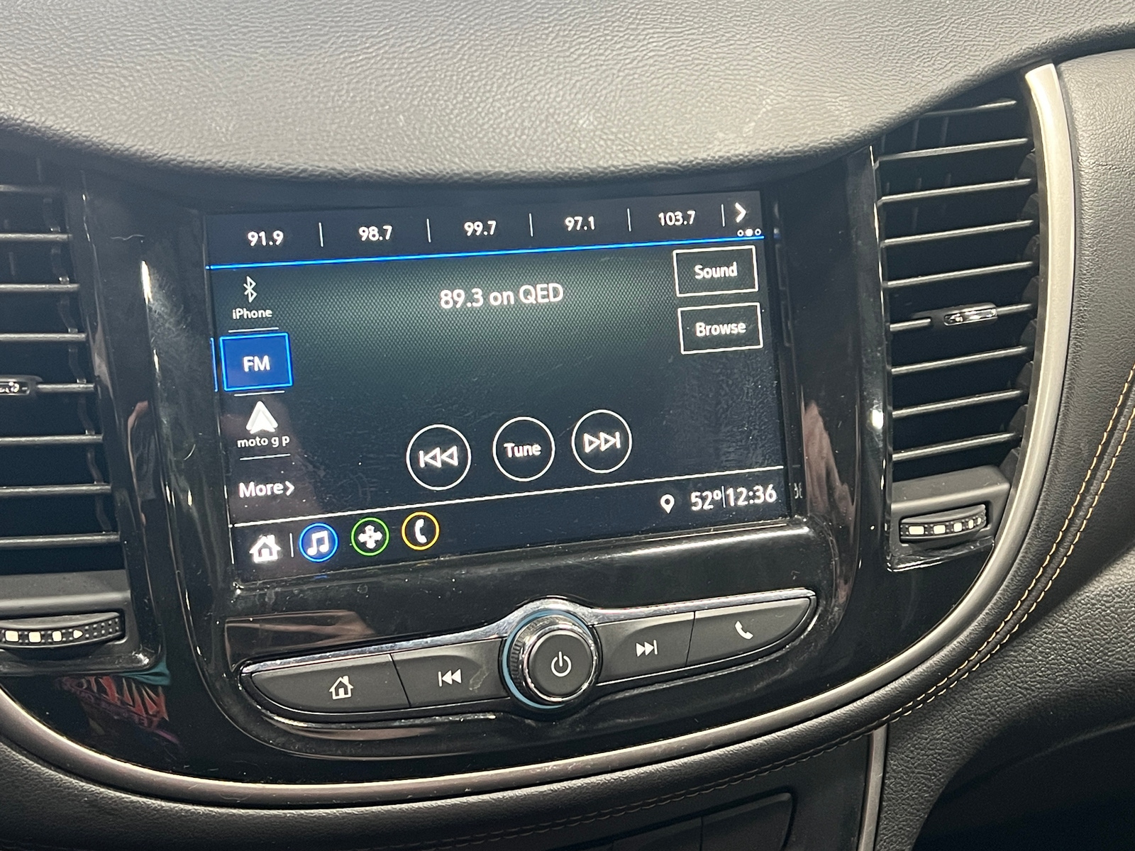 Thumbnail: 2019 Chevrolet Trax - 4