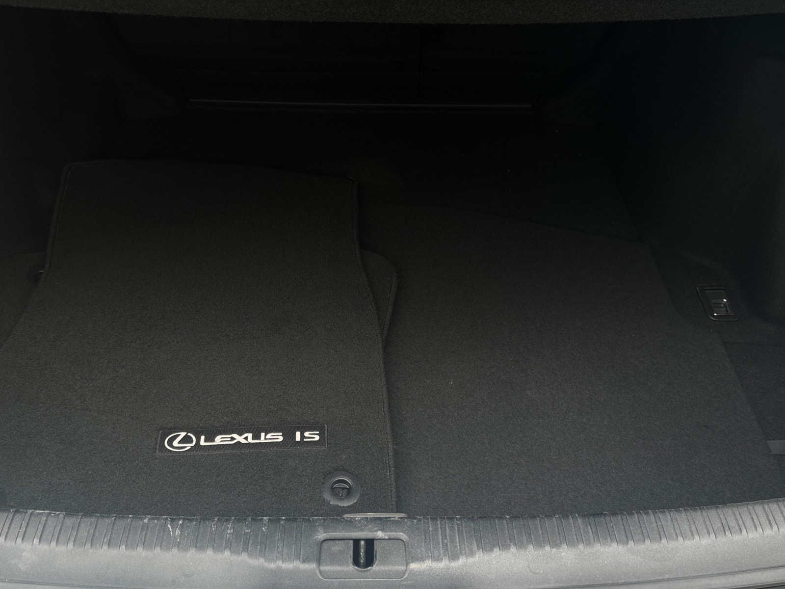 Thumbnail: 2015 Lexus IS - 6