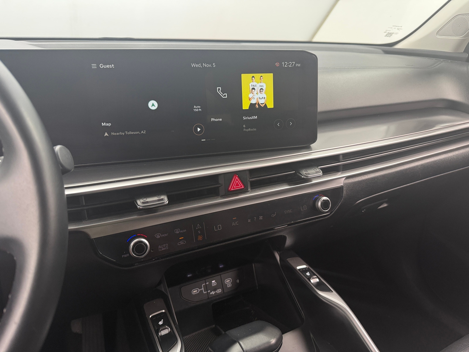 Thumbnail: 2024 Kia Sorento - 3